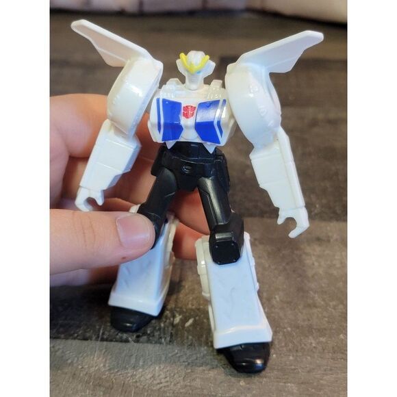 McDonalds 2016 Hasbro white transformer robot toy figure - Picture 2 of 5